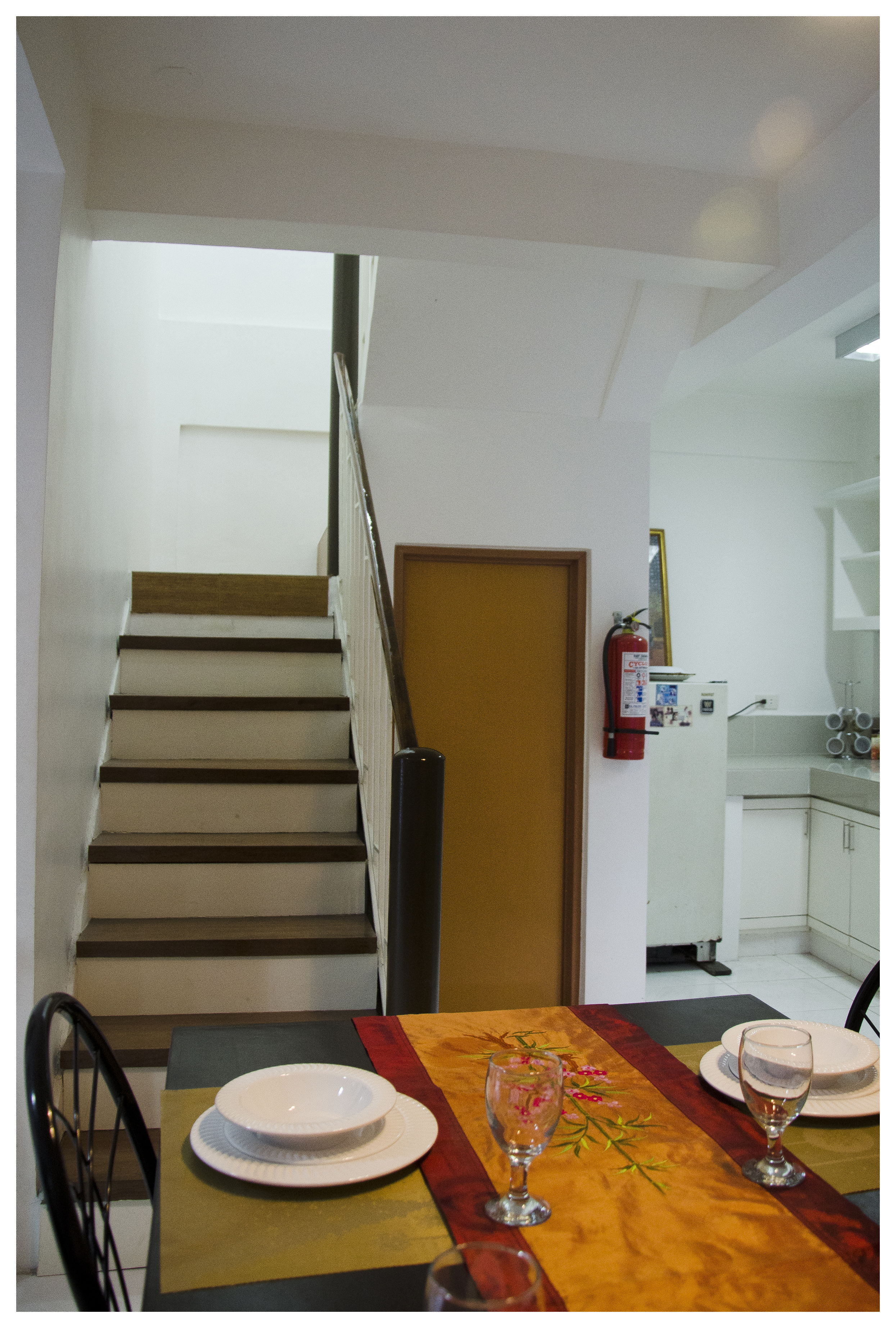 Pateros townhouse for sale near Taguig Makati and Pasig stairs